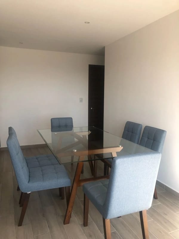 Apartamento amueblado en Renta en zona 10 — Apartamento en Alquiler en Parque 10, Zona 10, Guatemala, Ciudad — foto 3 de 11