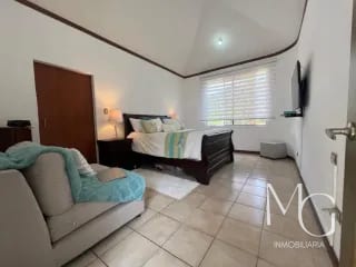 CASA EN VENTA – JARDINES DEL ROSARIO, ZONA 16 — Casa en Venta en Zona 16, Guatemala, Ciudad — miniatura 7 de 13