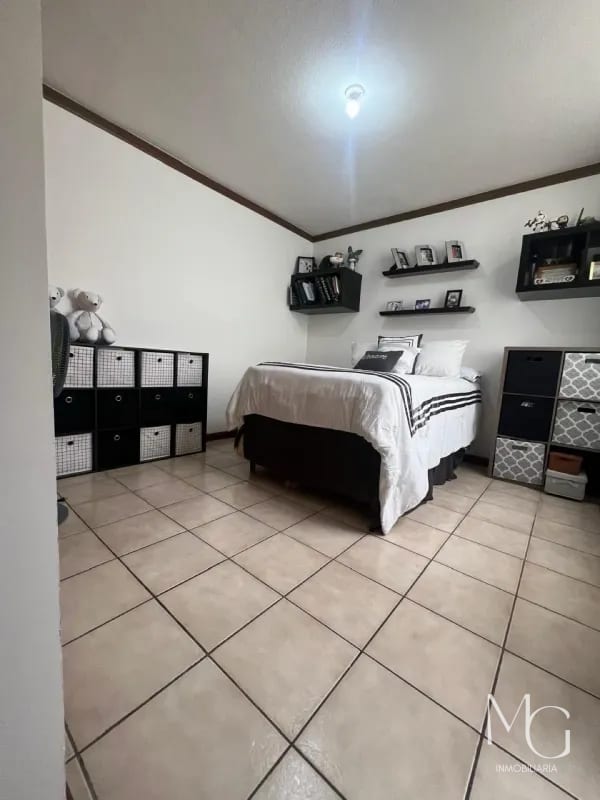 CASA EN VENTA – JARDINES DEL ROSARIO, ZONA 16 — Casa en Venta en Zona 16, Guatemala, Ciudad — foto 6 de 13