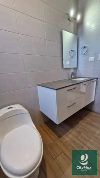 Apartamento en renta en zona 15 Vista Hermosa 2 — Apartamento en Alquiler en Vista Hermosa II, Zona 15, Guatemala, Ciudad — miniatura 2 de 17