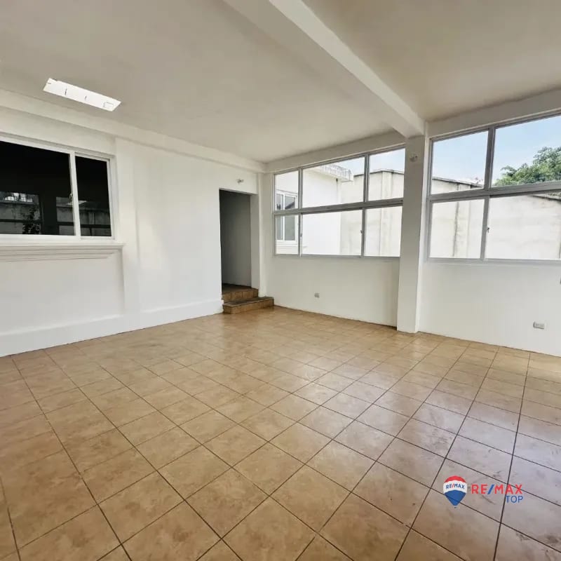 ZONA 1, CASA EN VENTA O RENTA  IDEAL PARA COMERCIAL O RESIDENCIAL — Casa en Venta en Zona 1, Guatemala, Ciudad — foto 6 de 10