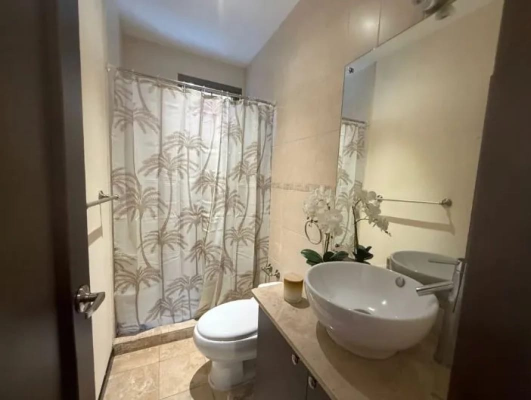 Apartamento de Lujo en venta, Edificio Plenum 14, zona 14 — Apartamento en Venta en Plenum 14, Zona 14, Guatemala, Ciudad — foto 4 de 10
