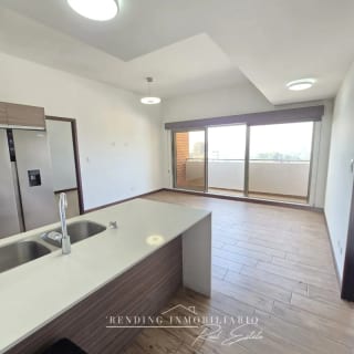 Apartamento en renta zona 10 edificio Casalini amueblado de 2 habitaciones — Apartamento en Alquiler en Casalini Diagonal 6, Zona 10, Guatemala, Ciudad — miniatura 8 de 8