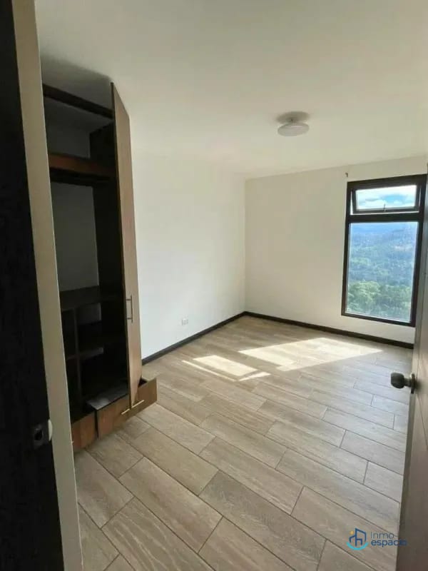 Apartamento en alquiler en Edificio Nagano, Zona 16 — Apartamento en Alquiler en Zona 16, Guatemala, Ciudad — foto 2 de 17