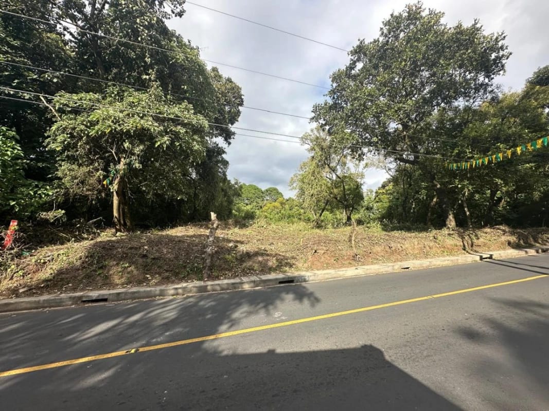 Vendo Terrenos, Planos en Santa Catarina Pinula zona 10 Guatemala — Terreno en Venta en Villas Granada Premier 2, Santa Catarina Pinula, Guatemala, Ciudad — foto 7 de 8
