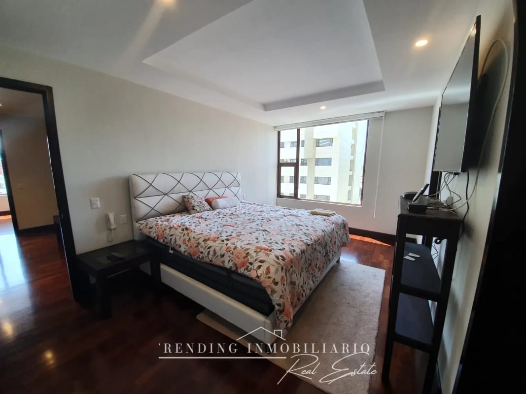 Apartamento en renta zona 10 edificio Santa María de 3 habitaciones + 2 parqueos — Apartamento en Alquiler en Santa María, Zona 10, Guatemala, Ciudad — foto 9 de 13