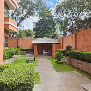 Apartamento en renta zona 10 edificio Santa María amueblado de 2 habitaciones + 2 parqueos — Apartamento en Alquiler en Santa María, Zona 10, Guatemala, Ciudad — miniatura 6 de 12