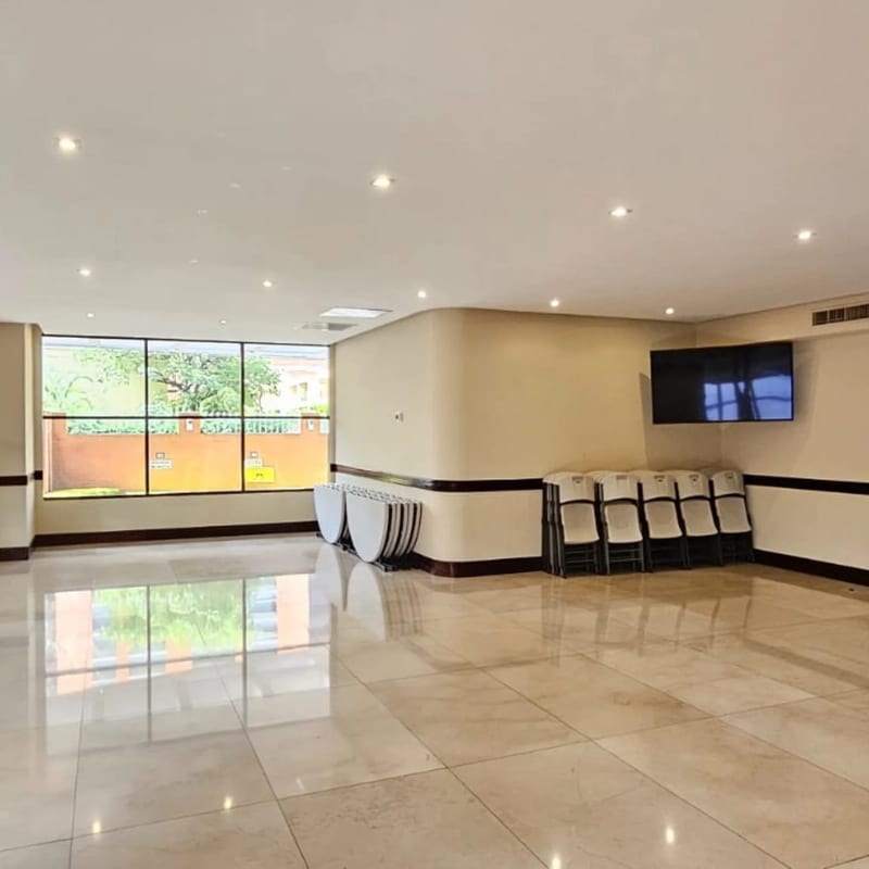 Apartamento en renta zona 10 edificio Santa María amueblado de 2 habitaciones + 2 parqueos — Apartamento en Alquiler en Santa María, Zona 10, Guatemala, Ciudad — foto 5 de 12