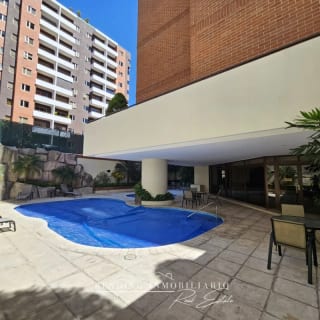 Apartamento en renta zona 14 edificio Casa Rialto de una habitación + 2 parqueos — Apartamento en Alquiler en Casa Rialto, Zona 14, Guatemala, Ciudad — miniatura 2 de 10
