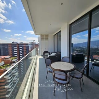 Apartamento en renta zona 14 edificio Echo amueblado 3 habitaciones + 3 parqueos — Apartamento en Alquiler en Echo, Zona 14, Guatemala, Ciudad — miniatura 8 de 16