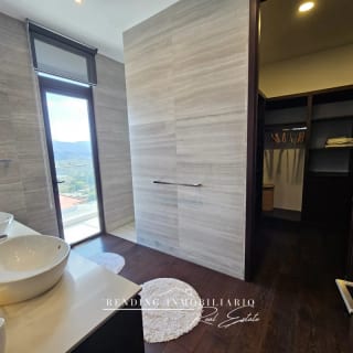 Apartamento en venta zona 14 edificio Echo 3 habitaciones + 3 parqueos 305 Metros2 — Apartamento en Venta en Echo, Zona 14, Guatemala, Ciudad — miniatura 5 de 15