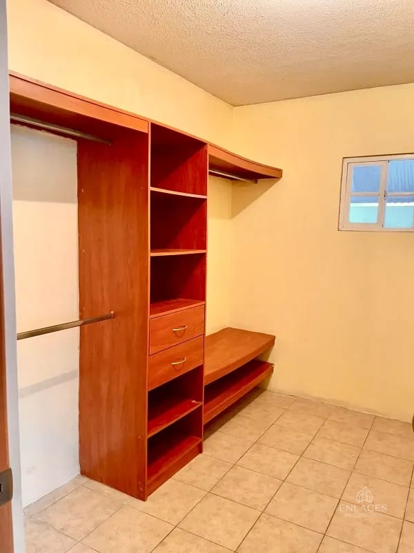 Zona 4 Mixco • Casa en Renta • Condominio El Barrio San Nicolás — Casa en Alquiler en Zona 4 Mixco, Guatemala, Ciudad — foto 13 de 16