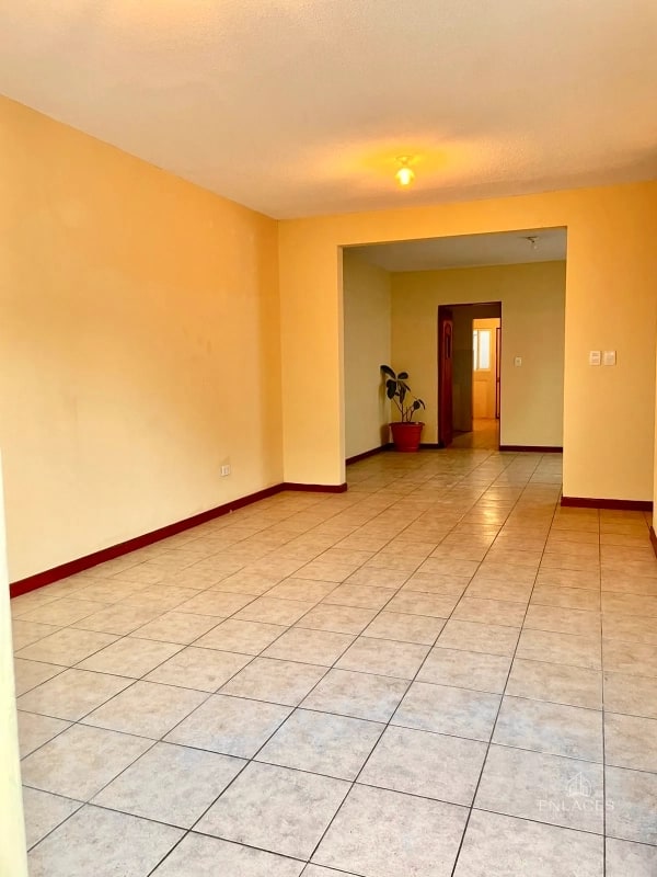 Zona 4 Mixco • Casa en Renta • Condominio El Barrio San Nicolás — Casa en Alquiler en Zona 4 Mixco, Guatemala, Ciudad — foto 8 de 16