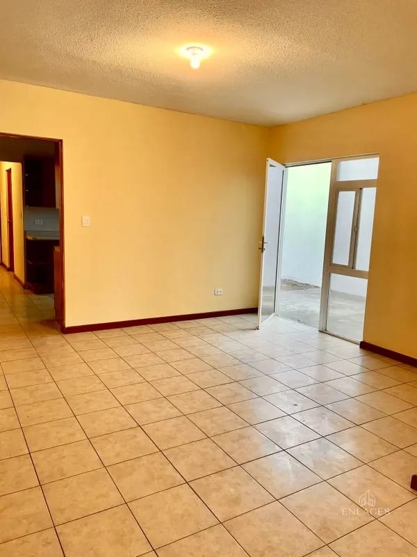 Zona 4 Mixco • Casa en Renta • Condominio El Barrio San Nicolás — Casa en Alquiler en Zona 4 Mixco, Guatemala, Ciudad — foto 4 de 16