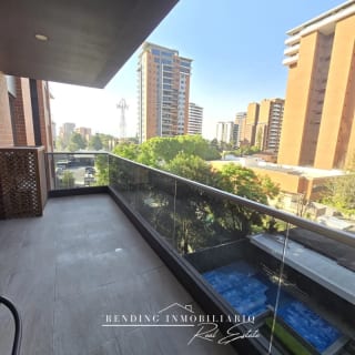 Apartamento en renta zona 14 edificio Santa Inés amueblado de 2 habitaciones + 2 parqueos — Apartamento en Alquiler en Santa Inés, Zona 14, Guatemala, Ciudad — miniatura 4 de 8