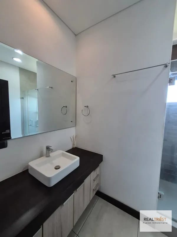 APARTAMENTO EN VENTA CAYALÁ ZONA 16 — Apartamento en Venta en Zona 16, Guatemala, Ciudad — foto 4 de 10