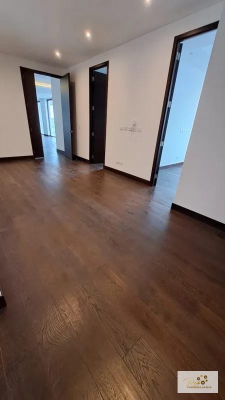 APARTAMENTO DE LUJO EN VENTA  📍 Edificio Echo – Zona 14 — Apartamento en Venta en Echo, Zona 14, Guatemala, Ciudad — foto 15 de 15