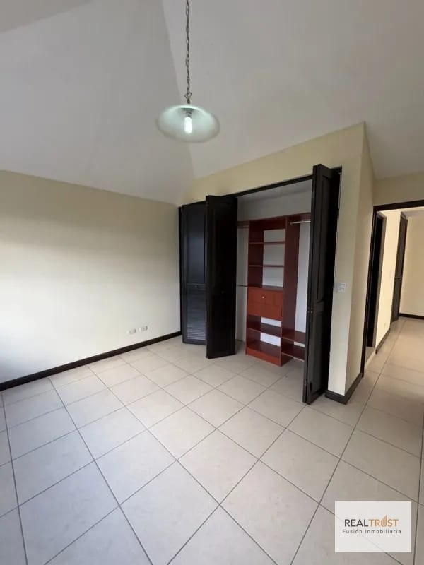 CASA EN VENTA EN KM 19.9 A SAN JOSE PINULA CONDOMINIO LOS MANANTIALES — Casa en Venta en San José Pinula, Carretera a El Salvador, Guatemala, Ciudad — foto 6 de 17