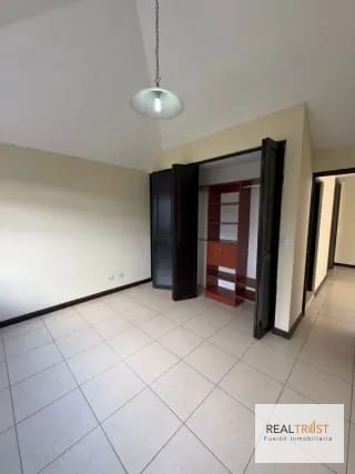 CASA EN VENTA EN KM 19.9 A SAN JOSE PINULA CONDOMINIO LOS MANANTIALES — Casa en Venta en San José Pinula, Carretera a El Salvador, Guatemala, Ciudad — miniatura 6 de 17