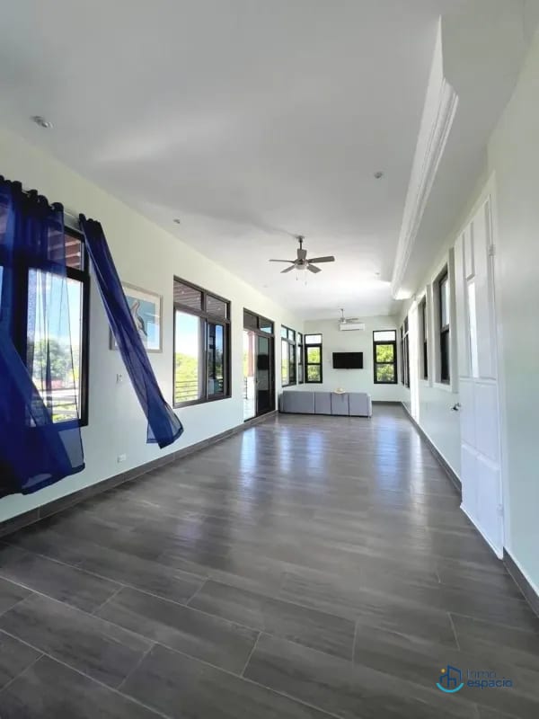 Propiedad en venta con 2 viviendas en Nueva Concepción, Escuintla — Casa en Venta en Nueva Concepción, Escuintla — foto 11 de 17