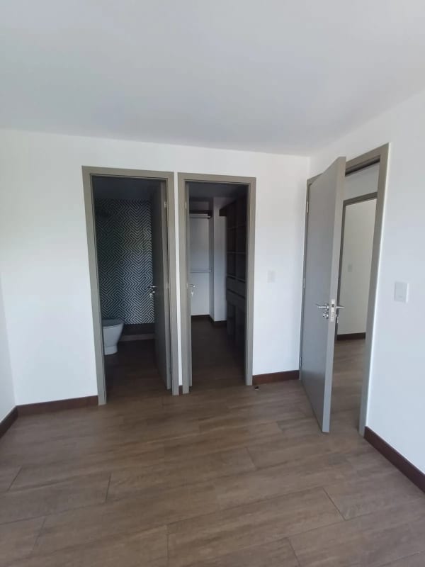 NARU 16. Amplio y hermoso apartamento en renta para estrenar!! — Apartamento en Alquiler en Zona 16, Guatemala, Ciudad — foto 4 de 16