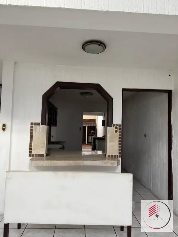 VENTA de casa en zona 11 a un costado de calzada Roosevelt — Casa en Venta en Zona 2 Mixco, Guatemala, Ciudad — foto 5 de 13