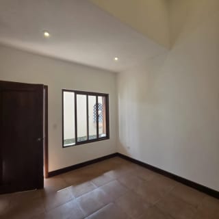 casa en renta en antigua Guatemala — Casa en Alquiler en Antigua, Sacatepéquez — miniatura 8 de 9