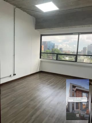 OFICINA EN ALQUILER EN CENTRO EMPRESARIAL ZONA 10 — Oficina en Alquiler en Centro Empresarial, Zona 10, Guatemala, Ciudad — miniatura 5 de 7