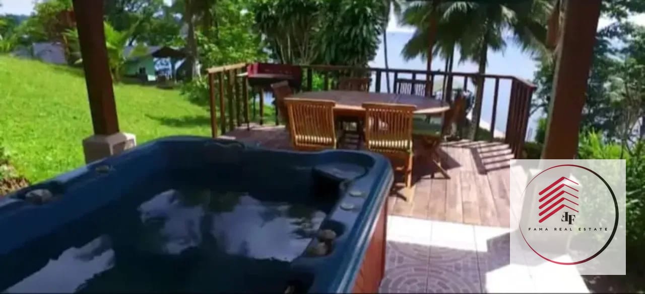 EN VENTA DOS HERMOSAS CABAÑAS EN RIO DULCE LIVINGSTON IZABAL (IDEAL PARA PROYECTO TURISTICO O HOTEL) — Casa vacacional en Venta en Río dulce, Izabal — foto 14 de 17