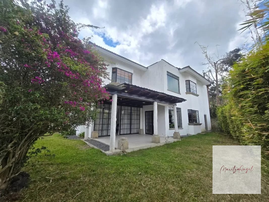 ALQUILER DE CASA EN ZONA 16 — Casa en Alquiler en La Montaña, Zona 16, Guatemala, Ciudad — foto 2 de 12