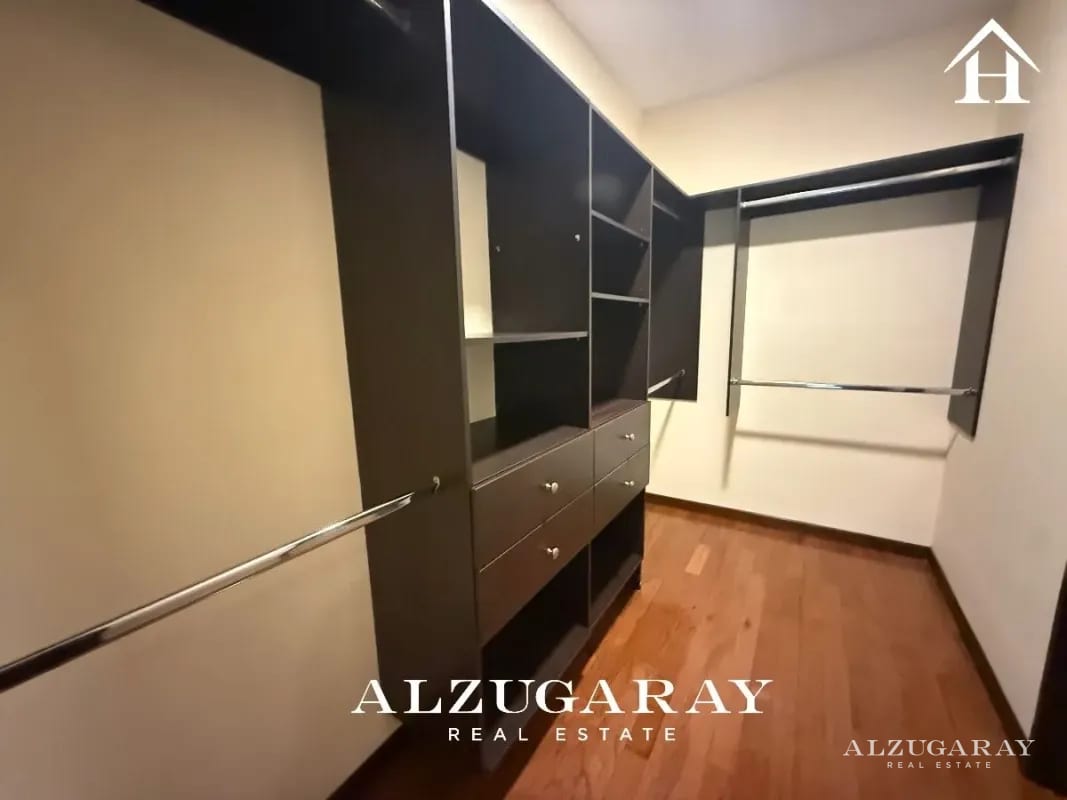 APTO. AMPLIO CON JARDIN 3 HAB/ EDIFICIO ZONA 14 — Apartamento en Venta en Zona 14, Guatemala, Ciudad — foto 4 de 11