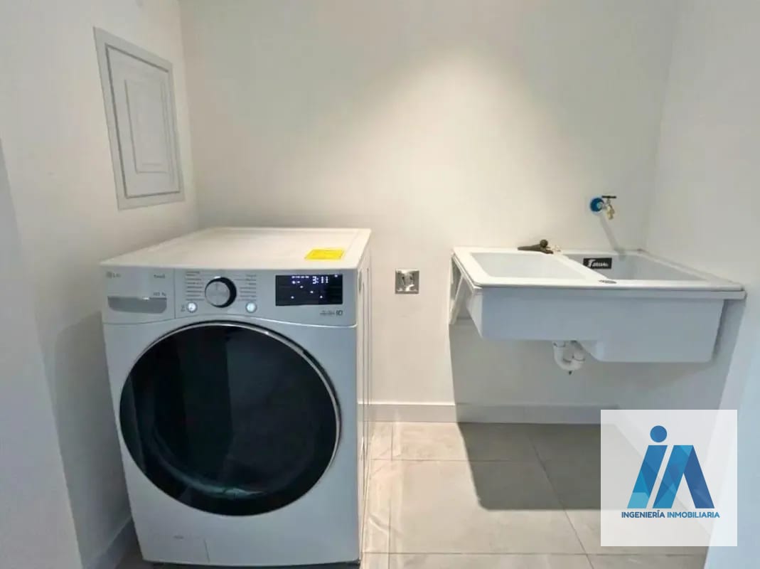 CASA EN VENTA📍Condominio Iridia Homes, Cañadas de Elgin Zona 13 Es la opción perfecta entre un diseño contemporáneo — Casa en Venta en Zona 13, Guatemala, Ciudad — foto 3 de 16