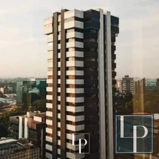Oficina en Reforma Montufar — Oficina en Alquiler en Zona 10, Guatemala, Ciudad — miniatura 1 de 4