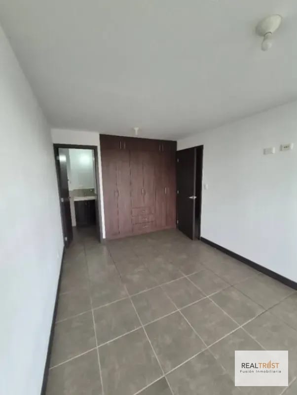 VENDO APARTAMENTO EN VISTA HERMOSA ZONA 15 — Apartamento en Venta en Vista Hermosa I, Zona 15, Guatemala, Ciudad — foto 4 de 8