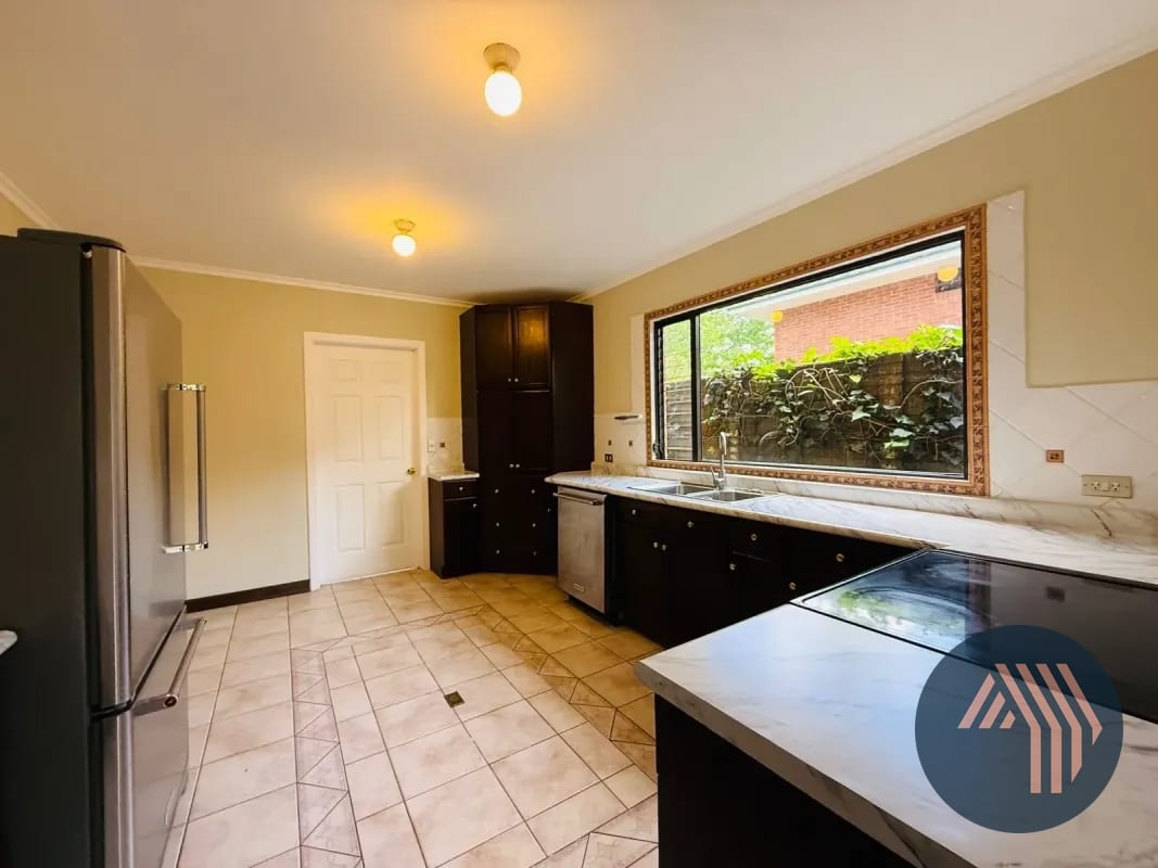 Venta de Hermosa y Amplia Casa - las Rotondas, KM 18.5 CES — Casa en Venta en Carretera a El Salvador, Guatemala, Ciudad — foto 12 de 17