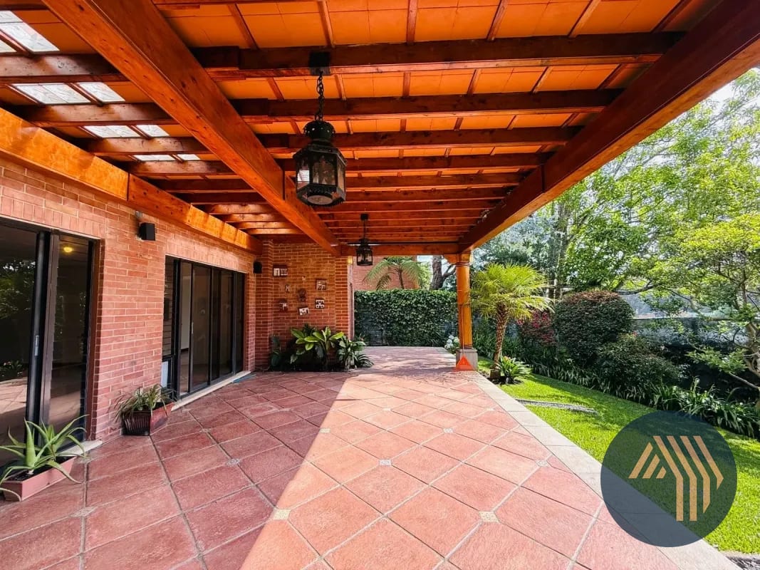 Venta de Hermosa y Amplia Casa - las Rotondas, KM 18.5 CES — Casa en Venta en Carretera a El Salvador, Guatemala, Ciudad — foto 8 de 17