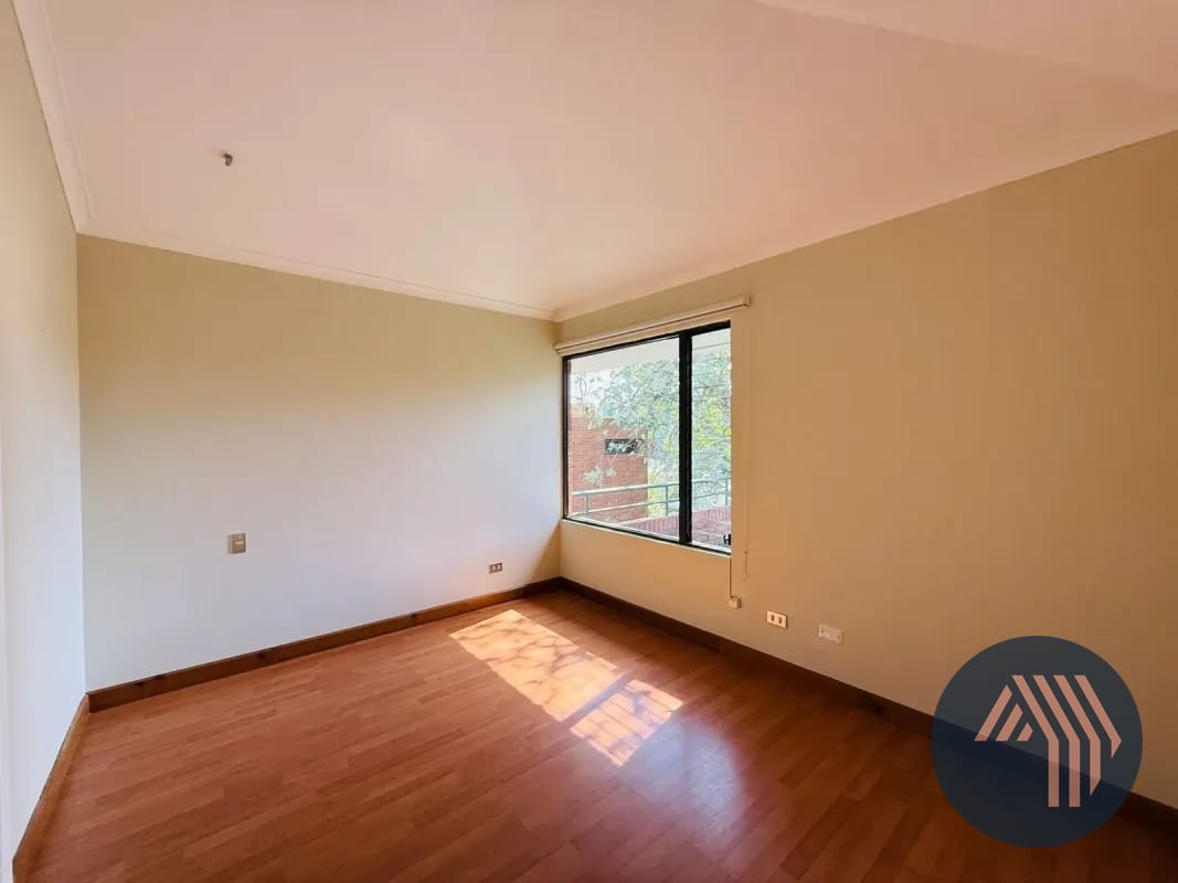 Venta de Hermosa y Amplia Casa - las Rotondas, KM 18.5 CES — Casa en Venta en Carretera a El Salvador, Guatemala, Ciudad — foto 2 de 17
