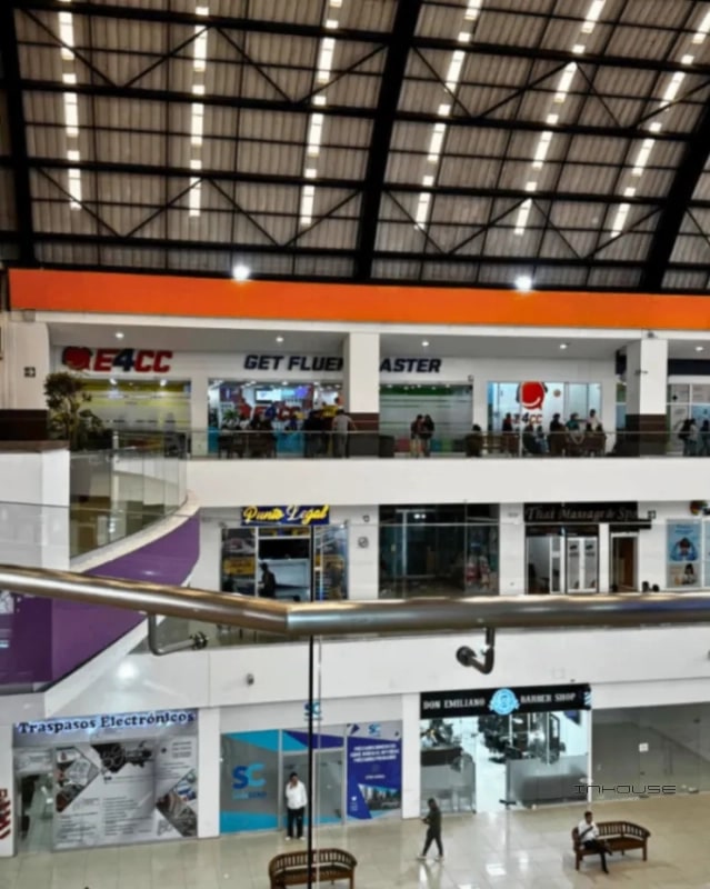 LOCAL EN RENTA EN ZONA 7 GALERIAS — Local en Alquiler en Zona 7, Guatemala, Ciudad — foto 3 de 5