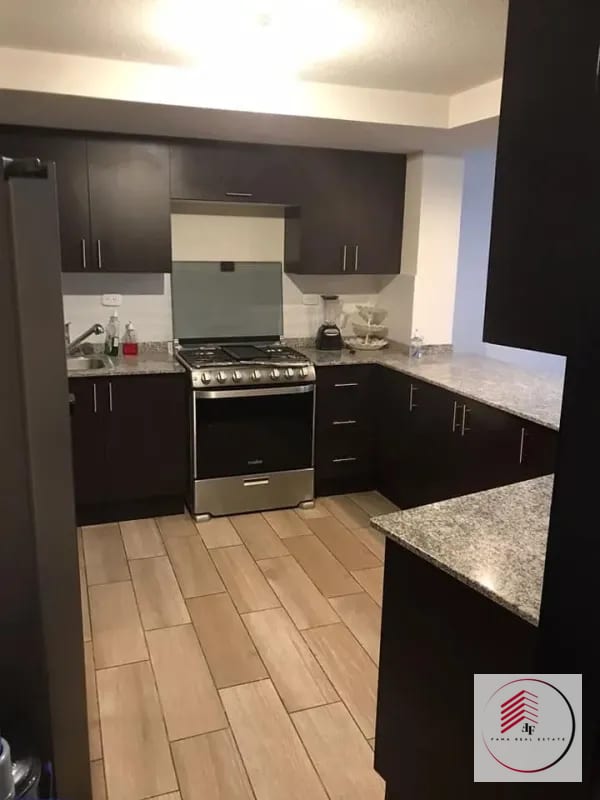 Venta de hermosa casa de esquina en condominio Luminela Villa Nueva — Casa en Venta en luminela, Villa Nueva, Guatemala, Ciudad — foto 3 de 12