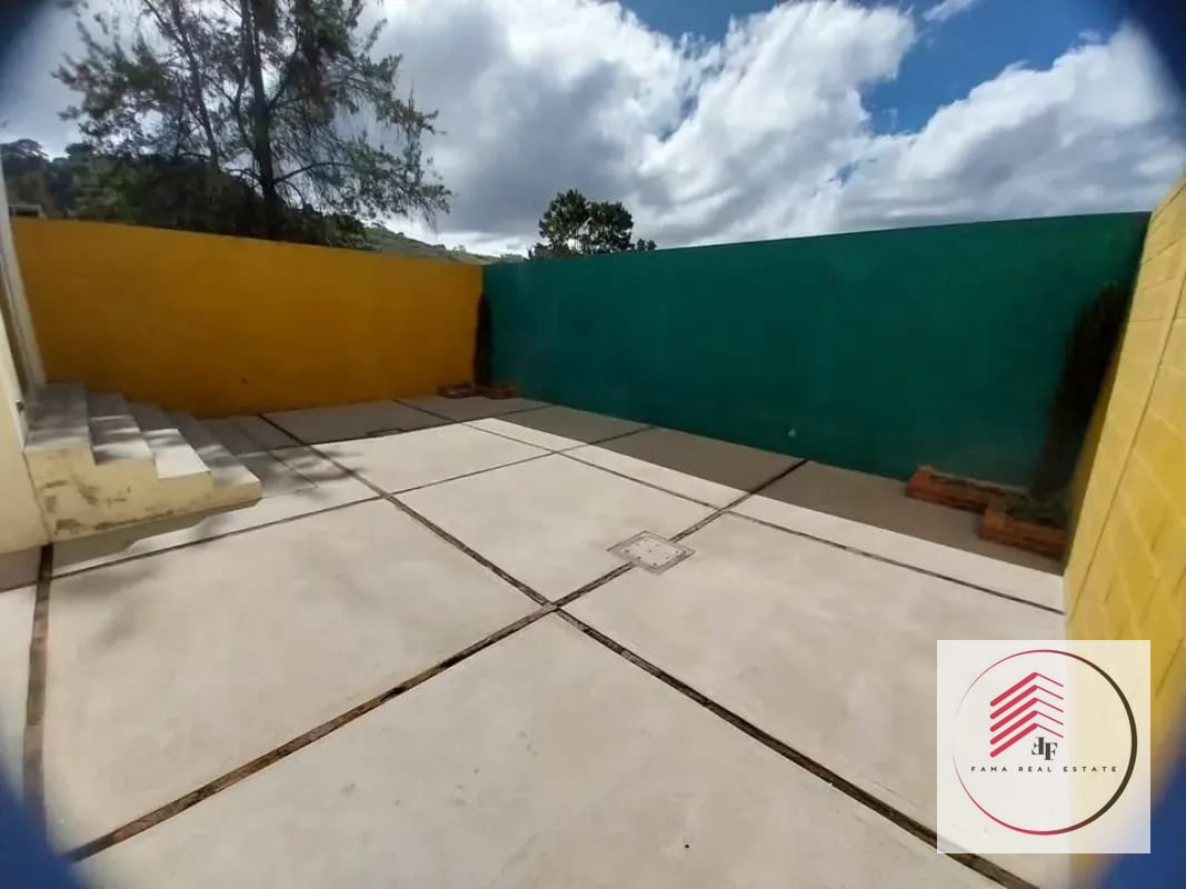 Alquiler de casa grande en VISTAS DE FLRENCIA a 8 minutos de la Antigua — Casa en Alquiler en Santa Elena Barillas, Guatemala, Ciudad — foto 10 de 17