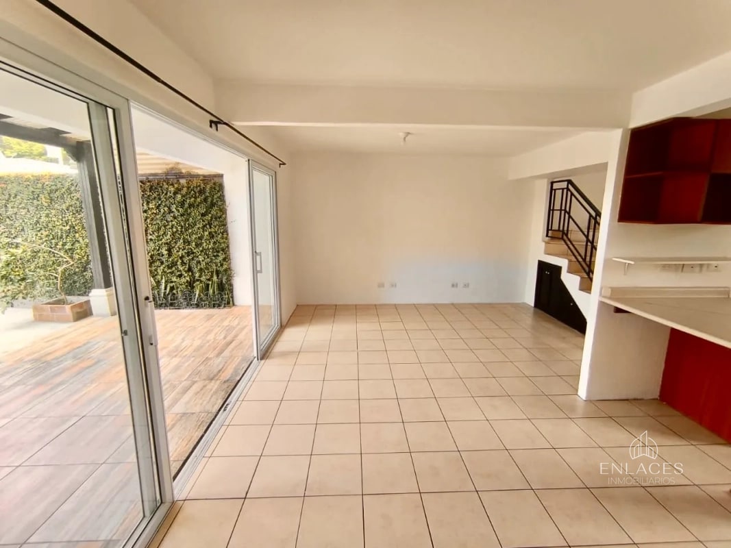 Km. 16.5 Entrada a Olmeca • Casa en Renta/Venta • Condominio Paseo de Arrazola — Casa en Alquiler en km 16-20, Carretera a El Salvador, Guatemala, Ciudad — foto 16 de 17