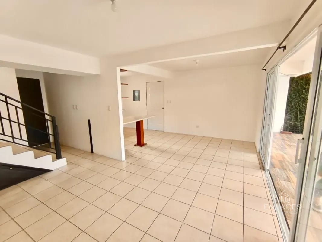 Km. 16.5 Entrada a Olmeca • Casa en Renta/Venta • Condominio Paseo de Arrazola — Casa en Alquiler en km 16-20, Carretera a El Salvador, Guatemala, Ciudad — foto 13 de 17