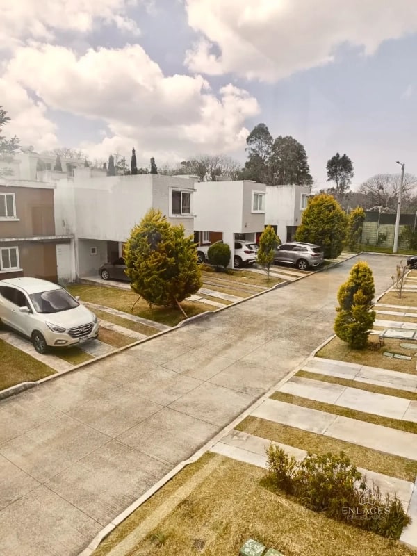 Km. 16.5 Entrada a Olmeca • Casa en Renta/Venta • Condominio Paseo de Arrazola — Casa en Alquiler en km 16-20, Carretera a El Salvador, Guatemala, Ciudad — foto 12 de 17