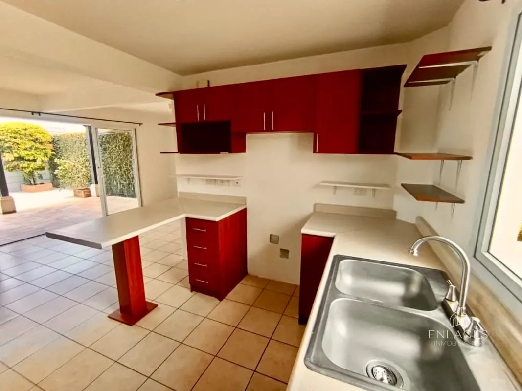 Km. 16.5 Entrada a Olmeca • Casa en Renta/Venta • Condominio Paseo de Arrazola — Casa en Alquiler en km 16-20, Carretera a El Salvador, Guatemala, Ciudad — foto 6 de 17