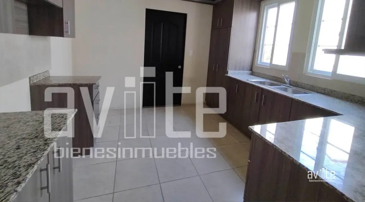 CONDADO NARANJO:    Real Navarra,  Alameda Norte Q3,850,000 — Casa en Venta en Condado Naranjo, Zona 4 Mixco, Guatemala, Ciudad — foto 3 de 8