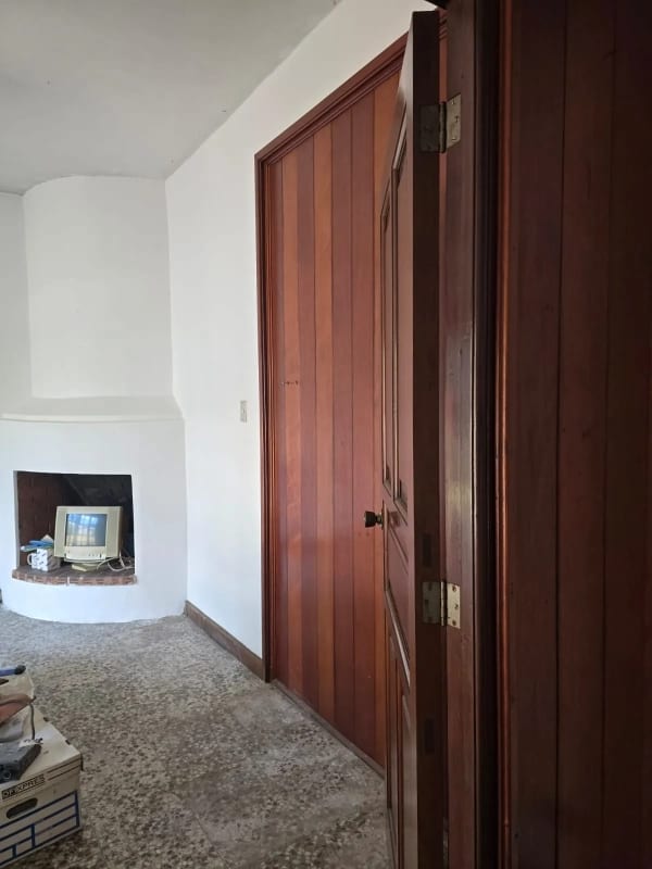 Casa en Alquiler en Ciudad San Cristóbal Sector A3 para Comercio o Empresa — Casa en Alquiler en Zona 8 Mixco, Guatemala, Ciudad — foto 4 de 15