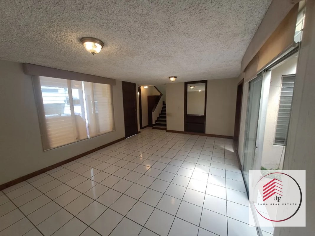 ALQUILER de casa en zona 16 concepción las lomas a una cuadra de la Universidad Landivar — Casa en Alquiler en Zona 16, Guatemala, Ciudad — foto 15 de 17