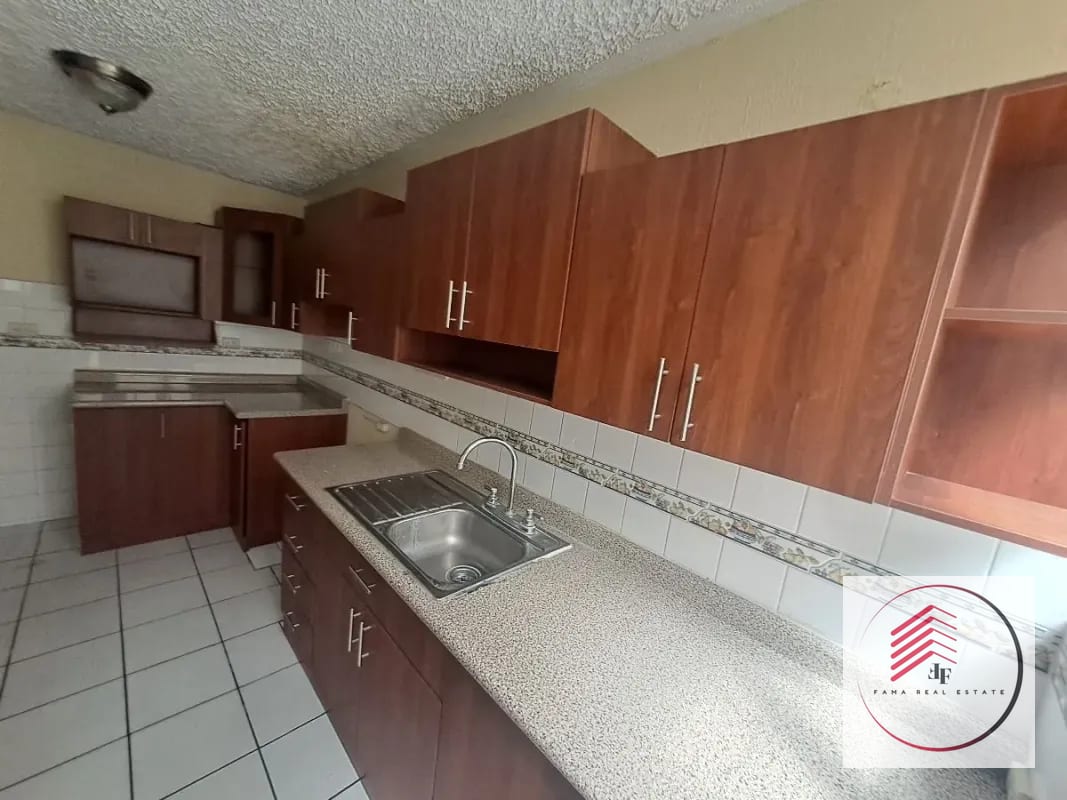 ALQUILER de casa en zona 16 concepción las lomas a una cuadra de la Universidad Landivar — Casa en Alquiler en Zona 16, Guatemala, Ciudad — foto 12 de 17