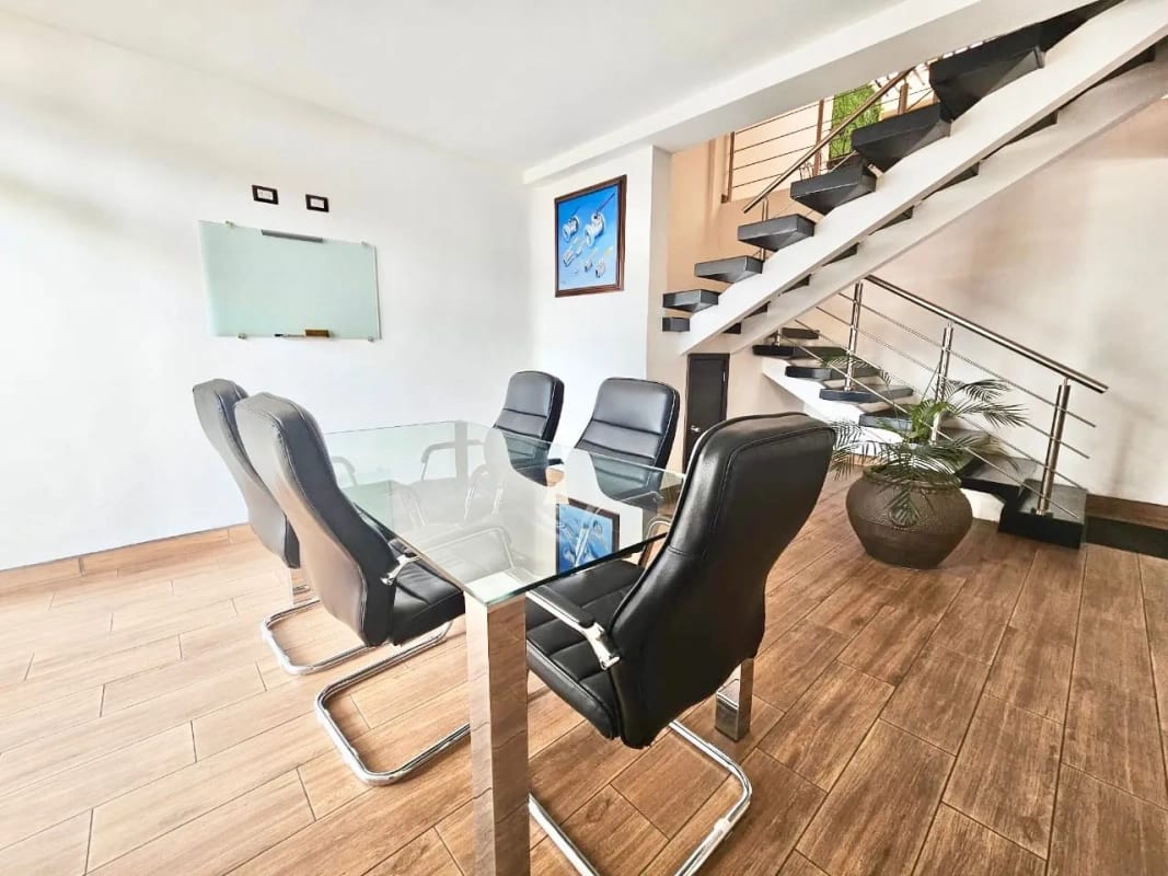 Vendo Propiedad Zona 1 — Casa en Venta en Zona 1, Guatemala, Ciudad — foto 11 de 14
