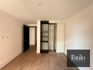 APARTAMENTO EN ALQUILER CENTRICO ZONA 5 — Apartamento en Alquiler en Zona 5, Guatemala, Ciudad — miniatura 3 de 7